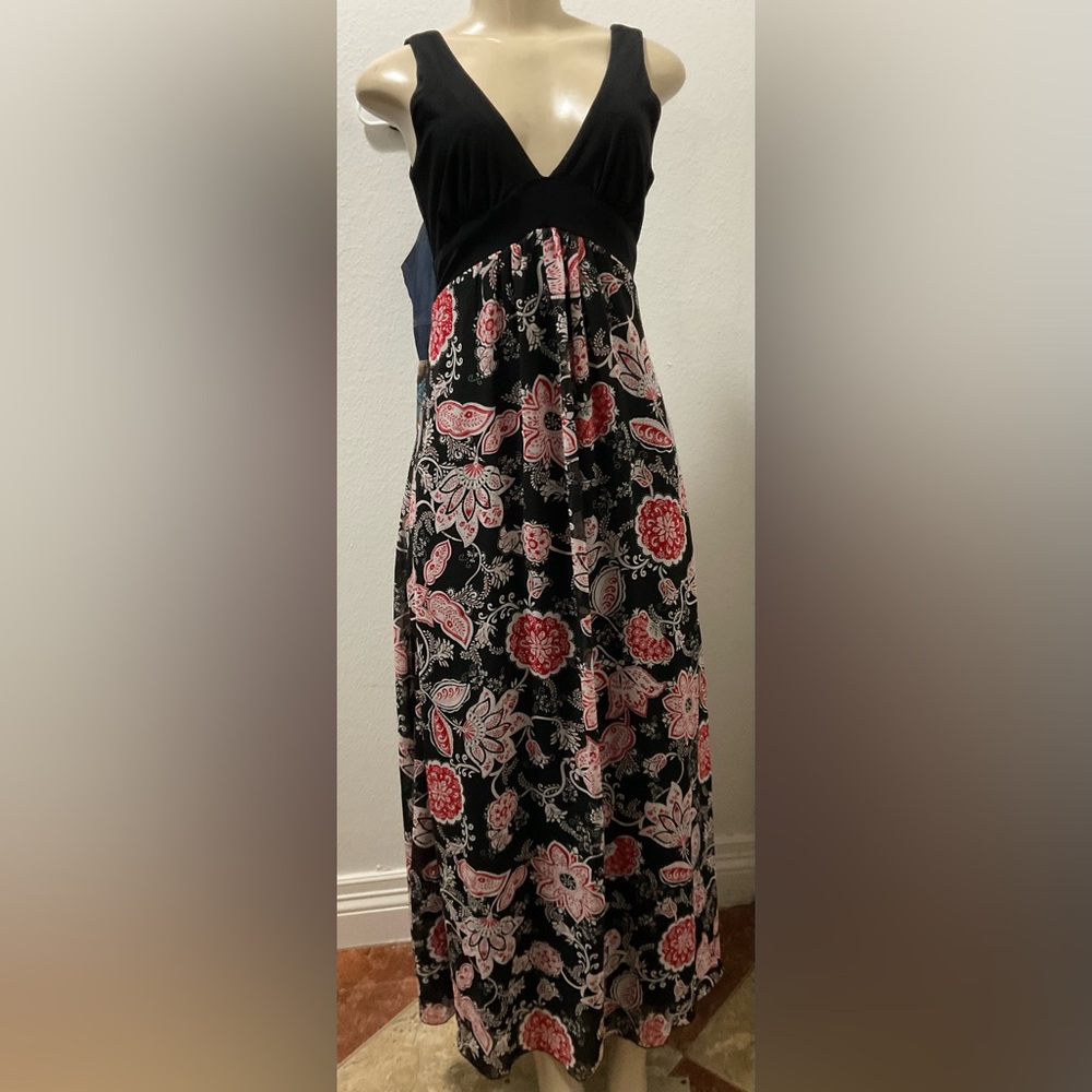 Bisou Bisou women’s Black and Red Y2K Floral Maxi Dress size S